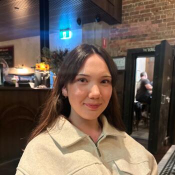Babysitter in Melbourne: Layla