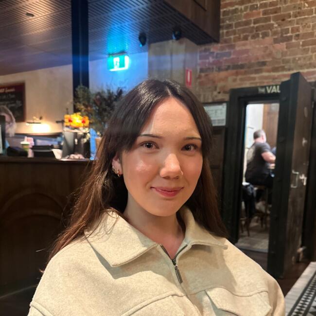 Babysitter in Melbourne: Layla