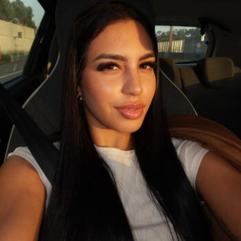 Babysitter in Rio Tinto: Raissa