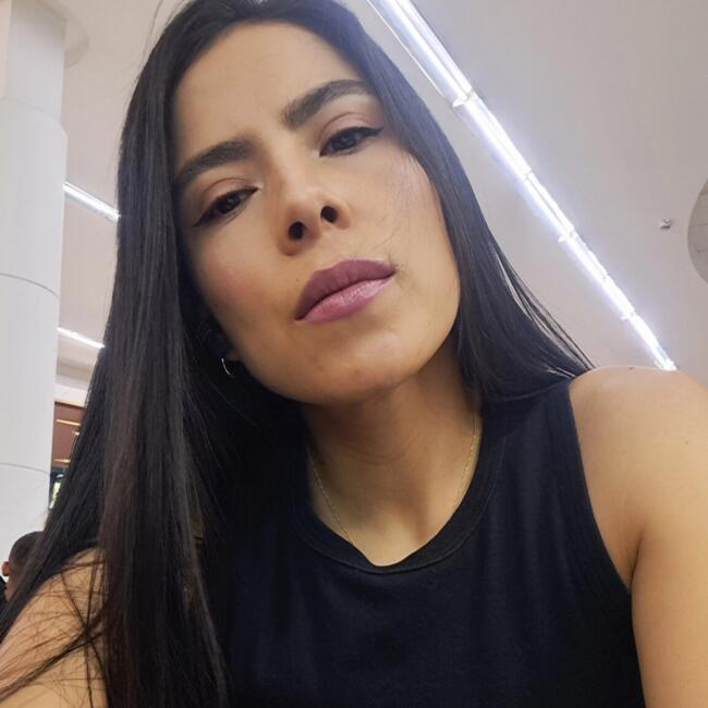 Trabajo para niñera en Cali: Yamile