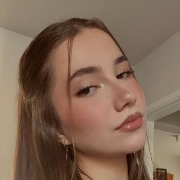 Babá em Içara: Ana