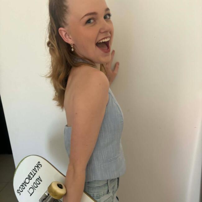 Babysitter in Perth: Lucy