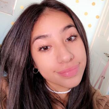 Babysitter in San Antonio: Diamond Garcia