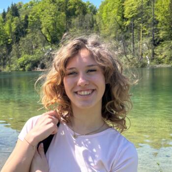 Babysitter in Charleroi: Charlyn