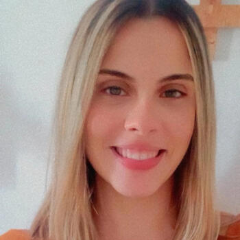 Emprego de babá em Olinda: emprego de babá Jennifer