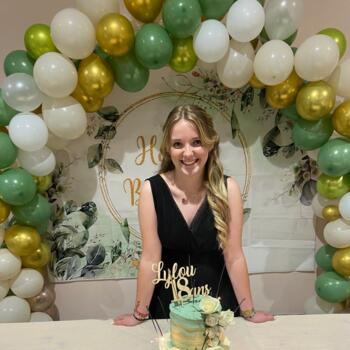 בייביסיטר ב- וילנב-ד'אסק: Lylou