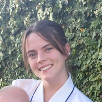 Babysitter in Sunshine Coast: Lexi