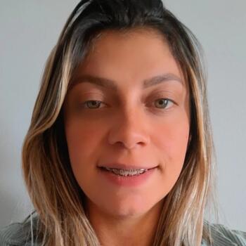 Babysitter in Porto Alegre: Evelyn