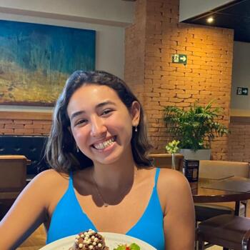 Babysitter Jundiaí: Nicole