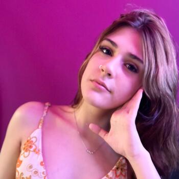 Babysitter Bauru: Leticia