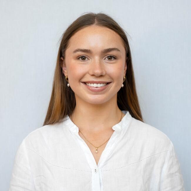 Babysitter in Dunedin: Rosie