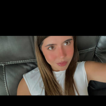 Nanny in Calgary: Johana