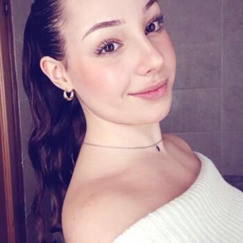 Babysitter in Santa Coloma de Cervelló: Alejandra