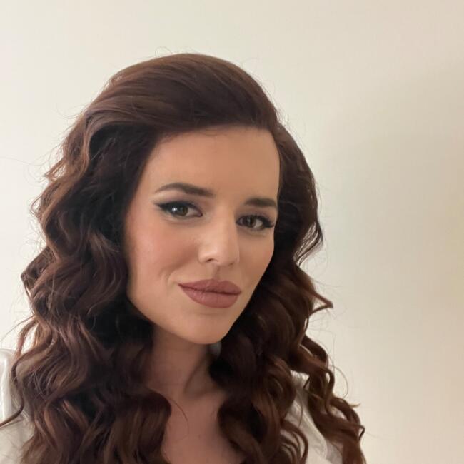 Работа детегледачка в София: Илияна