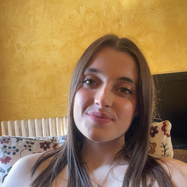 Babysitter in Bordeaux: Ana