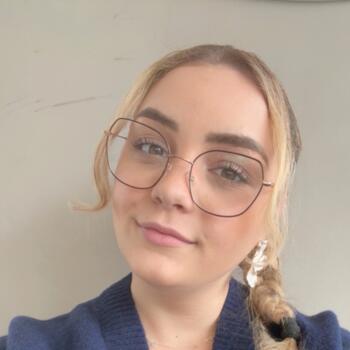 Babysitter Leiria: Ana