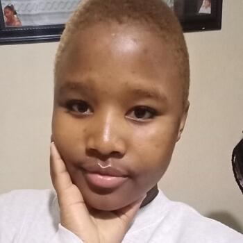 Babysitter Duduza: Ntombiyomzi