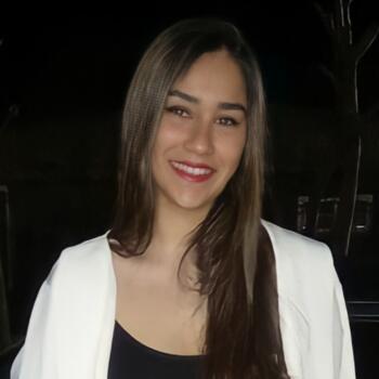 Babysitter in Salto: Luciana