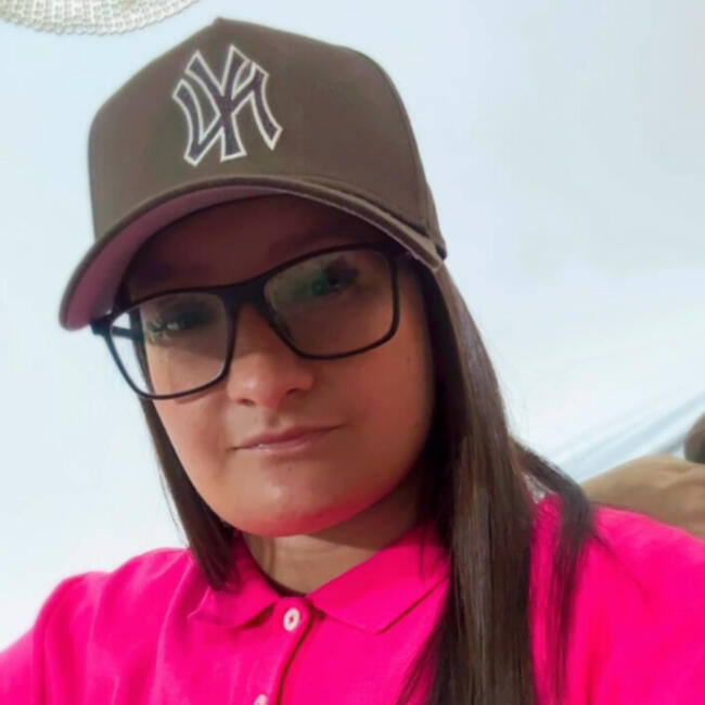 Babá em Porto Alegre: Adriana