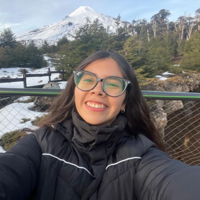 Babysitter in Santiago: Valentina Vera