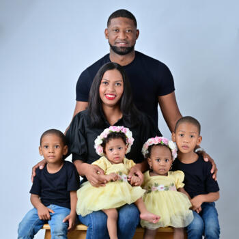 Parent Santo Domingo: Carmelina