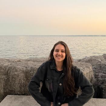 Babysitter in Hamilton: Viviana