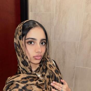 جليسة أطفال في مكة المكرمة: تغريد