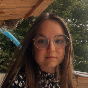 Babysitter in Chantonnay: Louna