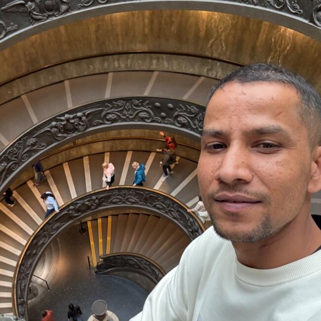 Babysitter em Amadora: Manoj Khatri