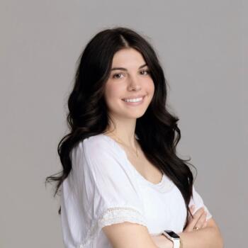 Babysitter in Bucharest: Mara