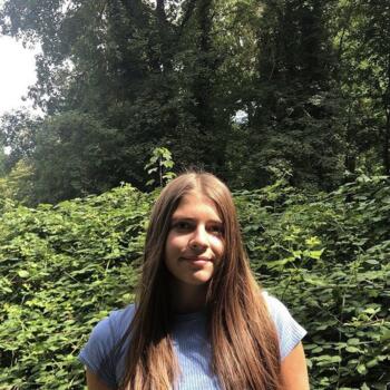 Babysitter in Schengen: Mona
