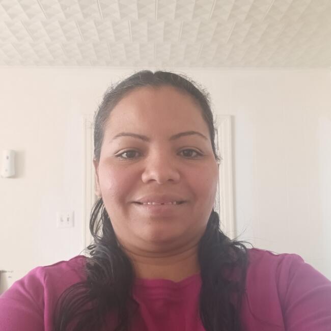 Babysitter in Brooklyn: Alba