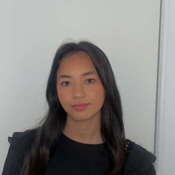 Babysitter in Calais: Cloe