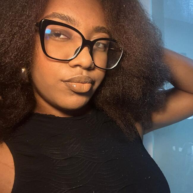 Babá em Feira de Santana: Mirela