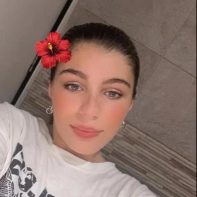 Babysitter in Ciudad de la Costa: Lucia