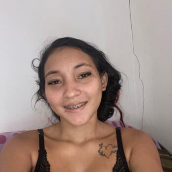 Babysitter Manaus: Fabiele nobre da Silva apurina
