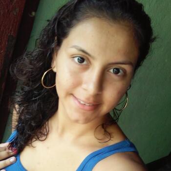 Babysitter in Puerto Limón: Joselin