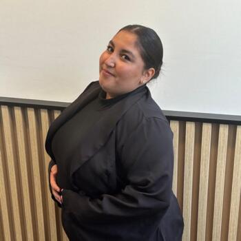 Babysitter in Achères: Kamar