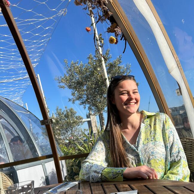 Babysitter in Uccle: Olivia