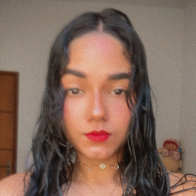 Babysitter in Senador Canedo: Bianca