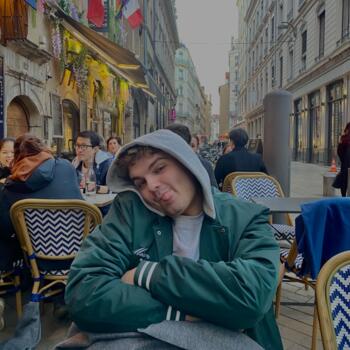 Babysitter in Lyon: Manoah