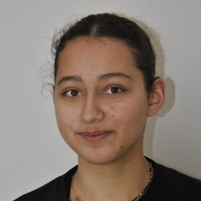 Babysitter in Messimy: Manon