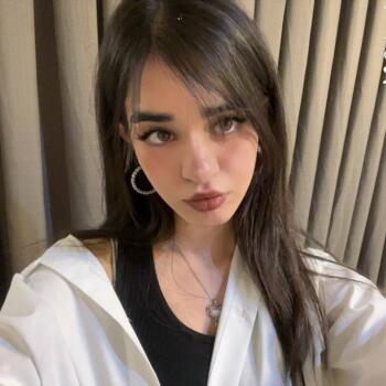 Babysitter Melbourne: Parnia