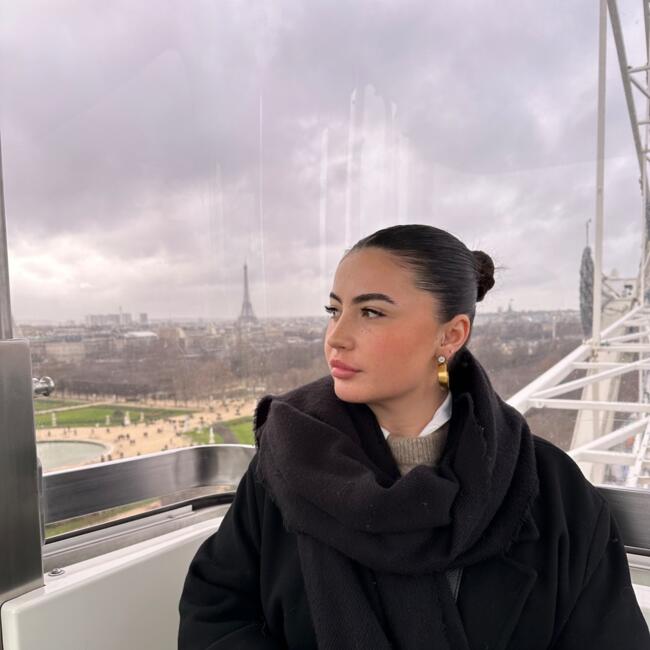 Babysitter in Saint-Raphaël: Kassandra