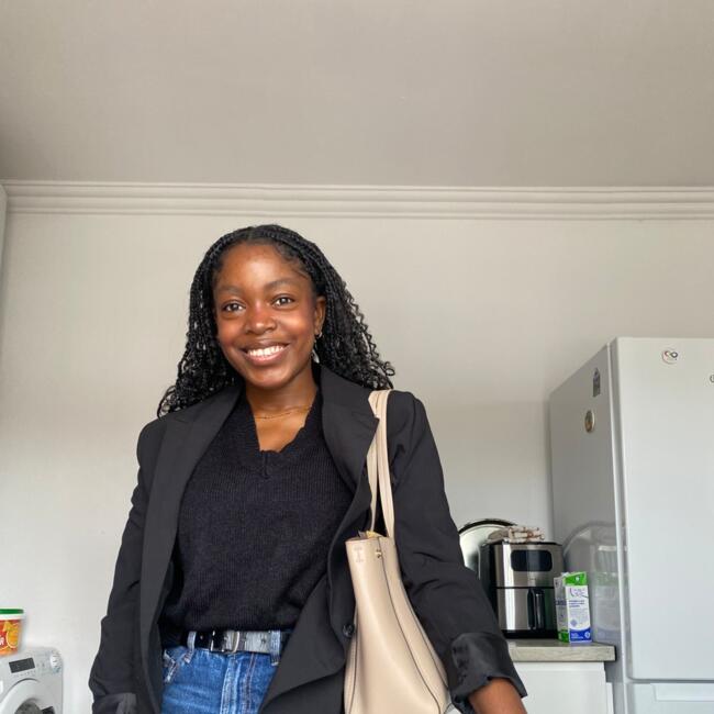 Babysitter em Sobreda: Miria Teresa