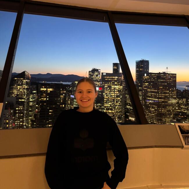 Baby-sitter in Vancouver: Clara