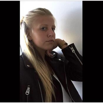 Babysitter Nieuwpoort: Kiana