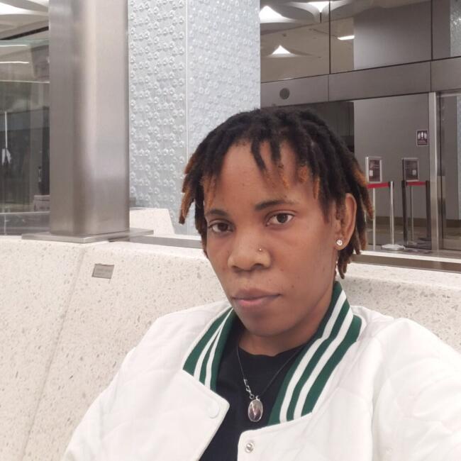 Babysitter in Doha: Elizabeth