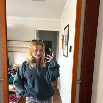Babysitter Queanbeyan: Lillianna