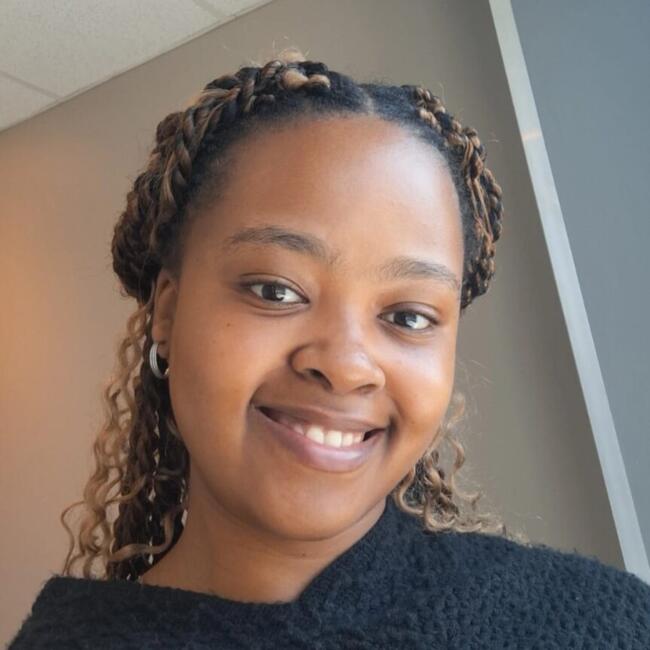 Babysitter in East London: Buhle